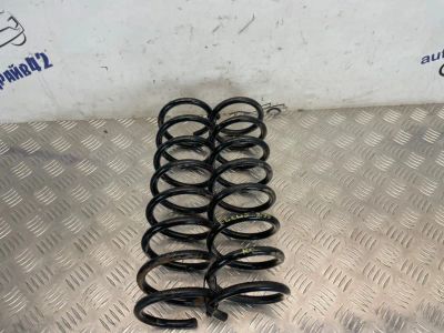 Лот: 23246414. Фото: 1. пружины Ford Focus CB4. Двигатель и элементы двигателя