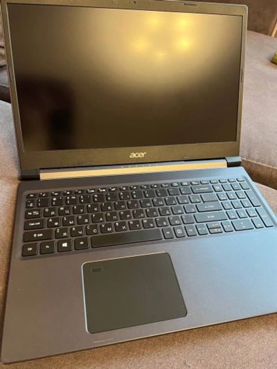 Лот: 19337402. Фото: 1. Ноутбук Acer Aspire 7 A715-75G-535A. Ноутбуки