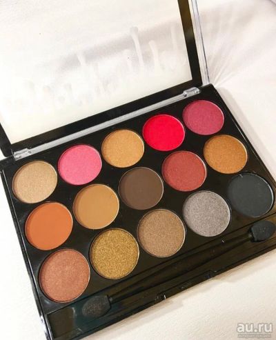Лот: 13135903. Фото: 1. Палетка теней Kylie 15 colors. Макияж