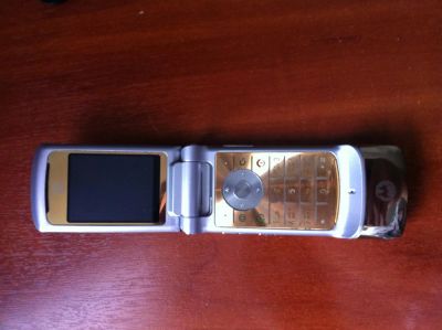 Лот: 3984666. Фото: 1. Motorola K1. Кнопочные мобильные телефоны