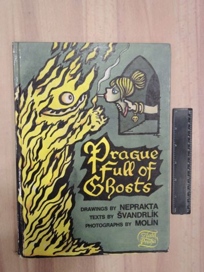 Лот: 20931956. Фото: 1. книга альбом Прага полная призраков... Другое (литература, книги)