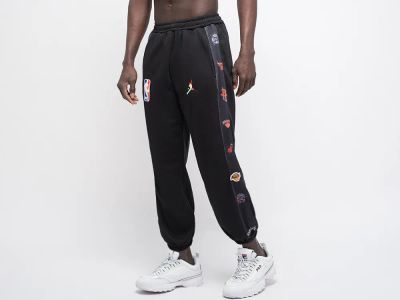 Лот: 18973560. Фото: 1. Брюки спортивные Nike Air Jordan. Брюки, джинсы, шорты