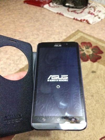 Лот: 8686236. Фото: 1. Asus ZenFone 2 ZE551ML 32 Гб Black. Смартфоны