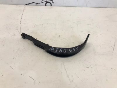Лот: 21708201. Фото: 1. крючок капота Mazda Demio DY5W. Двигатель и элементы двигателя