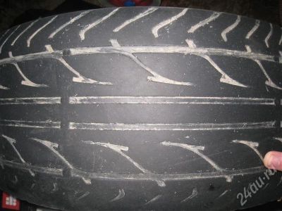 Лот: 295940. Фото: 1. Продам 2 шины Dunlop LM702225... Шины