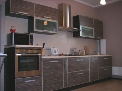 Лот: 6811611. Фото: 1. Прямой гарнитур.Во всю стену... Кухонные гарнитуры