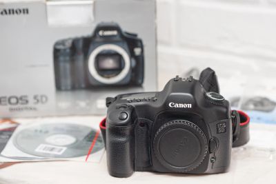 Лот: 18309965. Фото: 1. canon 5D. Цифровые зеркальные