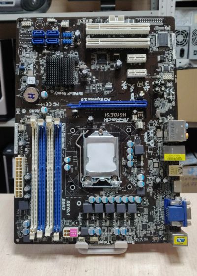 Лот: 20984964. Фото: 1. Мат. плата ASRock H61DE/SI/LGA1155... Материнские платы