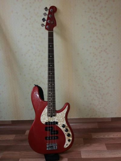 Лот: 9883031. Фото: 1. Бас-гитара Fender URGE II bass. Гитары