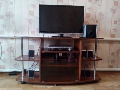Лот: 14277682. Фото: 1. Тумба под tv. Стойки и тумбы для аппаратуры
