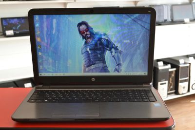 Лот: 16366630. Фото: 1. HP 15-r083sr (15,6"/IIntel Core... Ноутбуки