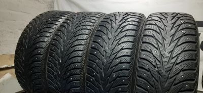 Лот: 19554221. Фото: 1. 215/55R17 98T Yokohama Ice Guard... Шины
