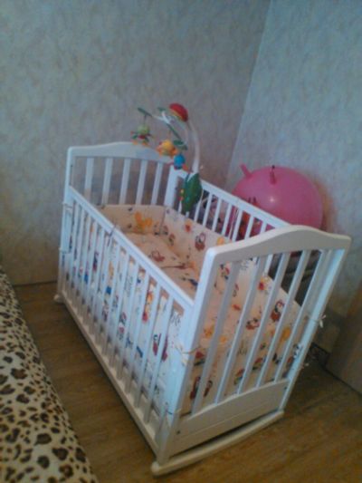 Лот: 6602281. Фото: 1. Детская кроватка. Детские кровати и кроватки
