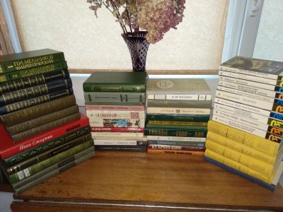 Лот: 17532833. Фото: 1. Книги 300 экз. Золотой и серебряный... Книги