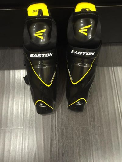 Лот: 8206125. Фото: 1. Щитки хоккейные Easton Stealth... Защита тела