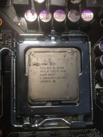 Лот: 15579697. Фото: 1. Intel core 2 quad q8300. Процессоры