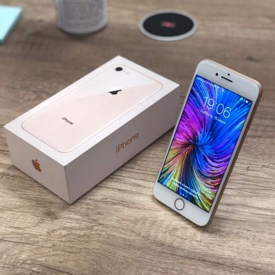 Лот: 13913924. Фото: 1. iPhone 8 64 GB Gold / Золотой... Смартфоны