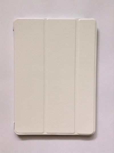 Лот: 4268742. Фото: 1. Чехол для iPad Air белый с функциями... Чехлы, обложки