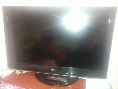 Лот: 8861763. Фото: 1. Телевизор LG 42LD420 на запчасти. Телевизоры