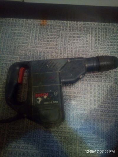 Лот: 10768453. Фото: 1. Перфоратор bosch GBH 4 DFE. Электроинструмент