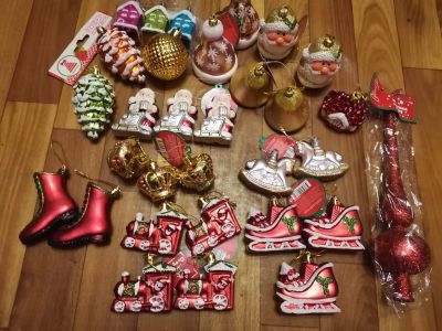Лот: 18380820. Фото: 1. Новогодние игрушки Одним лотом. Гирлянды, шарики, новогодние аксессуары