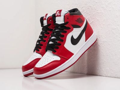 Лот: 12688069. Фото: 1. Кроссовки Nike Air Jordan 1 Mid. Кеды, кроссовки, слипоны