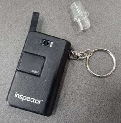 Лот: 20287606. Фото: 1. Алкотестер Inspector AT100. Алкотестеры
