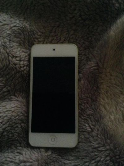 Лот: 3522430. Фото: 1. ipod touch 5 32 gb. Плееры