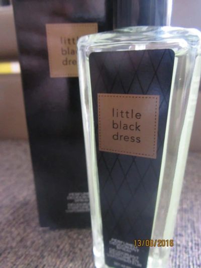 Лот: 8002098. Фото: 1. Avon Little Black Dress- маленькое... Эфирные и косметические масла