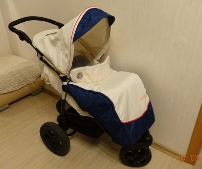 Лот: 7180039. Фото: 1. Прогулочная коляска Mobility One... Коляски