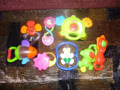 Лот: 4170935. Фото: 1. Погремушки. Для младенцев