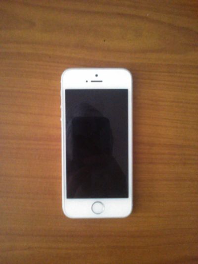 Лот: 7593258. Фото: 1. iphone 5s срочная продажа. Смартфоны