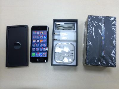 Лот: 3543952. Фото: 1. Iphone 5 64GB black (SIM FREE). Смартфоны
