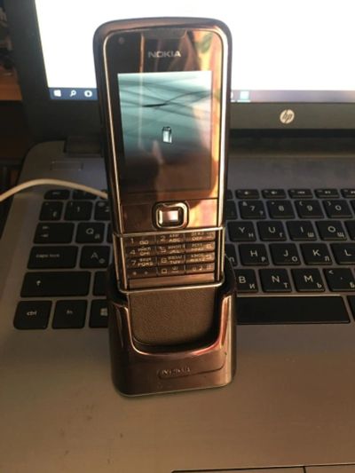 Лот: 9974049. Фото: 1. стакан nokia 8800 arte. Зарядные устройства, блоки питания, адаптеры сетевые для смартфонов