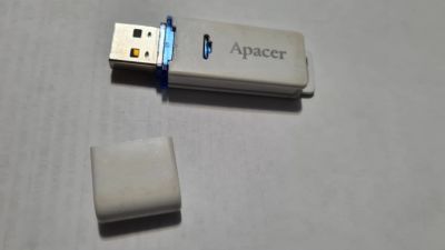 Лот: 19999590. Фото: 1. Флешка USB 8 гб. USB-флеш карты