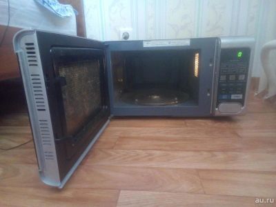 Лот: 11613339. Фото: 1. Микроволновая печь с грилем LG. Микроволновки, мини-печи
