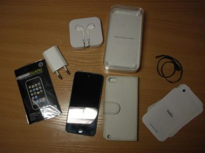 Лот: 4643609. Фото: 1. Apple iPod Touch 5 32GB Б/У. Плееры