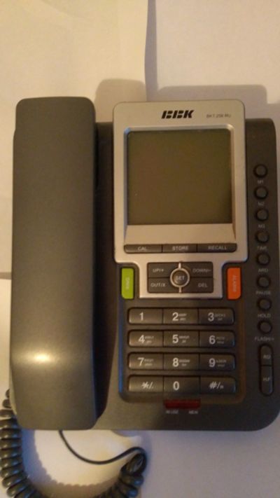 Лот: 11686252. Фото: 1. Проводной телефон BBK BKT-256... Проводные телефоны