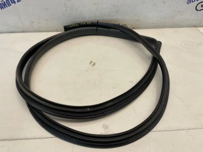 Лот: 22459432. Фото: 1. уплотнитель проема двери Suzuki... Другое (автозапчасти)