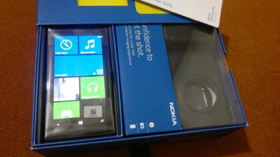Лот: 3862294. Фото: 1. Nokia Lumia 1020 + camera grip. Смартфоны