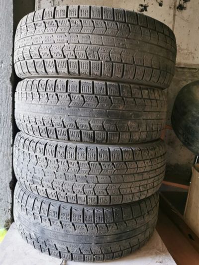 Лот: 15968131. Фото: 1. Шина dunlop 185 65 r14. Шины