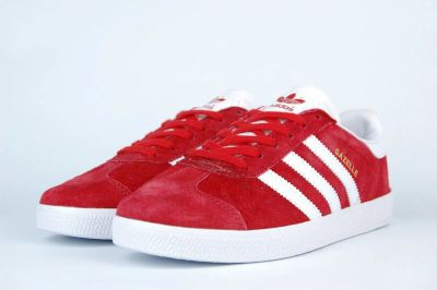 Лот: 16902320. Фото: 1. Кроссовки Adidas Gazelle Red... Кеды, кроссовки, слипоны