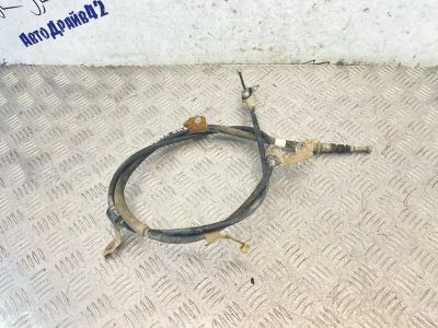 Лот: 25628531. Фото: 1. тросик ручного тормоза toyota... Двигатель и элементы двигателя