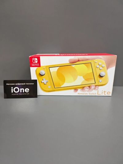 Лот: 21099507. Фото: 1. Nintendo Switch Lite Yellow (Новая... Игровые приставки, консоли