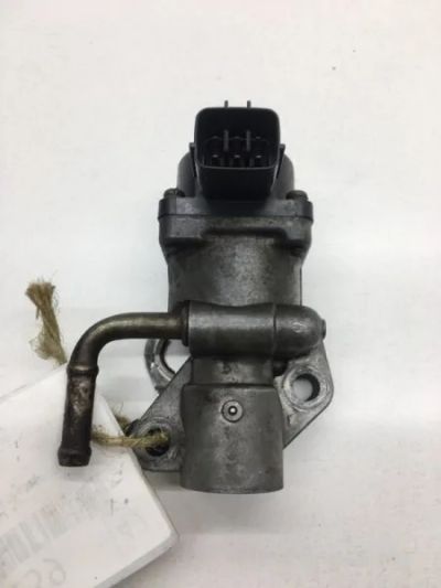 Лот: 20373924. Фото: 1. Клапан EGR Mazda Axela 2005 LF0120300... Двигатель и элементы двигателя