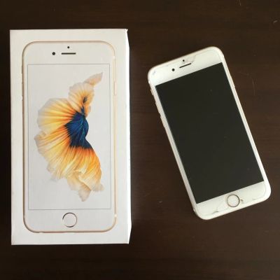 Лот: 9819118. Фото: 1. iPhone 6S 64 gb рст. Смартфоны
