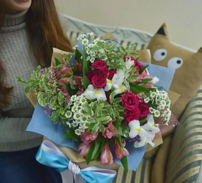 Лот: 7492735. Фото: 1. Сборный букет. Цветы на Щорса... Свежие цветы