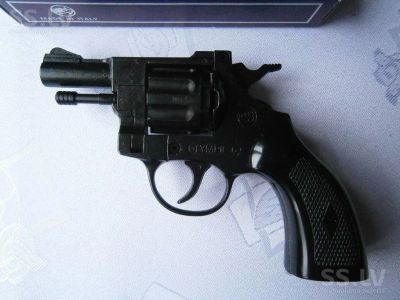Лот: 11834567. Фото: 1. револьвер olympic 6 made in italy. Сигнальное и охолощенное (СХП) оружие