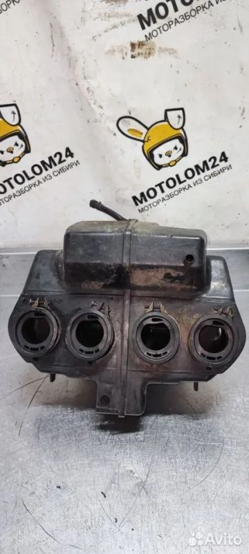 Лот: 22463236. Фото: 1. Корпус воздушного фильтра Suzuki... Запчасти
