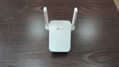 Лот: 20513394. Фото: 1. Усилитель WiFi сигнала TP-LINK... Другое (сетевые устройства)